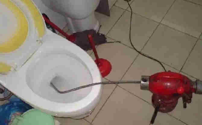 扎赉特马桶通下水
